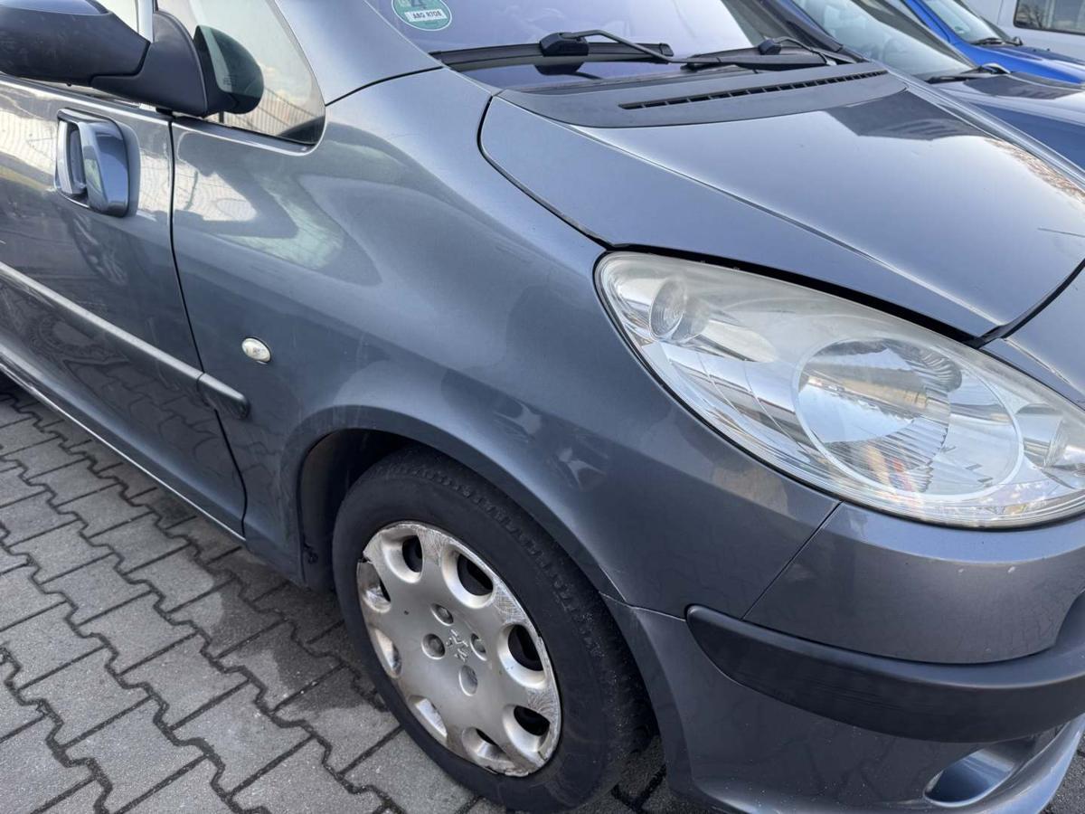 Peugeot 1007 original Kotfl&uuml;gel vorn rechts EZW Eisengrau Metallic Bj.2005